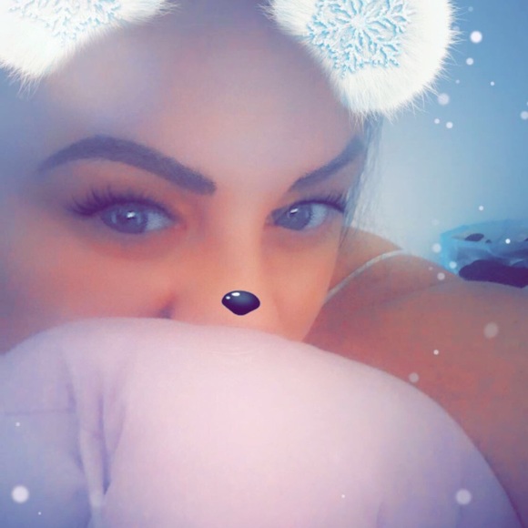 Meet your Posher, Zoe - Picture 1 of 1